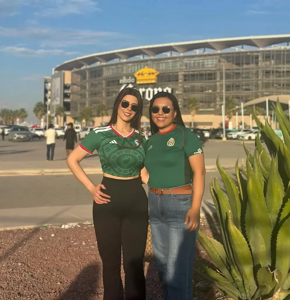 Estefanía Caballero en el Estadio Corona durante el partido México vs Uruguay