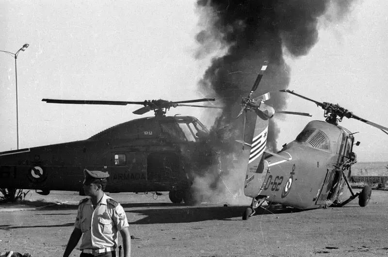 Helicóptero Sikorsky H-34 utilizado por la Armada a 50 años de la tragedia de Kibón