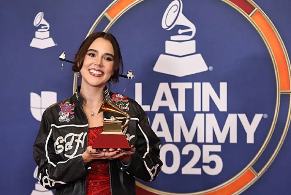 Paloma Morphy tras recibir el Latin Grammy a Mejor Nuevo Artista 2025.