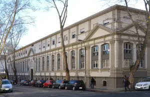 Abuso en Facultad de Psicología terminó con un detenido y protocolos activados rápidamente