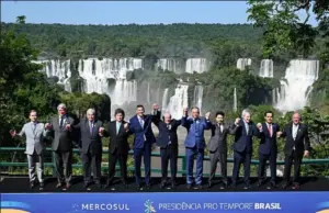 Vea el tenso cruce de presidentes durante la cumbre del Mercosur 2025