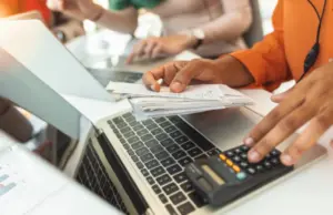 «El gasto público en Uruguay es una depredación para el sector privado nacional»