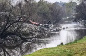 «Es olor a podrido permanente», afirman sobre la contaminación del Arroyo Carrasco