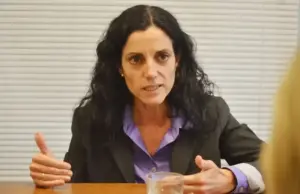 Azucena Arbeleche y el beneficio a la empresa de su esposo