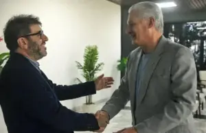 El vergonzoso viaje de Fernando Pereira a Cuba y su apoyo a la tiranía