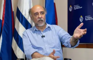 Dura acusación de manipulación: Mieres y Delgado cuestionan las estadísticas de pobreza del INE