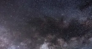 El universo se aproxima a la mitad de su vida útil