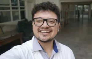 ¡RENUNCIA SORPRESA! El infectólogo Steven Tapia Villacis deja el MSP y genera incertidumbre