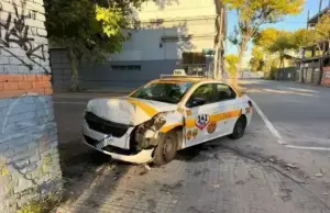 Misterio por un taxi en Aguada hallado chocado y abandonado