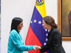 Delcy Rodríguez busca inversiones del Banco Mundial en un tenso encuentro en Caracas