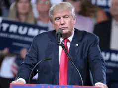 Multas de hasta $18.000: el Gobierno de Trump endurece sanciones para inmigrantes que no asistan a cortes