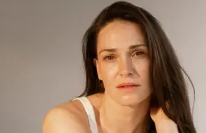 Mary Mina brilla en ‘Shibboleth’, la nueva película de Alexandra Matheou en Cannes