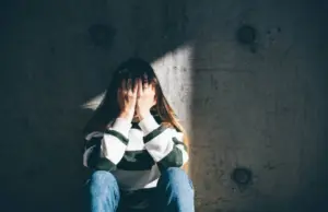Un profesor fue enviado a prisión por abusos sexuales continuados contra una alumna