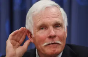 Falleció Ted Turner, el magnate que revolucionó la televisión mundial con la creación de CNN