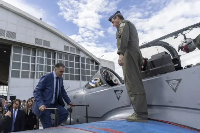 yamandu-orsi-aeronave-militar-eeuu