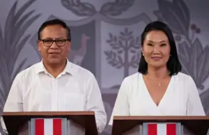 Perú en vilo: Roberto Sánchez y Keiko Fujimori en una disputa voto a voto por la presidencia Funcionarios de la ONPE procesando actas electorales en Perú