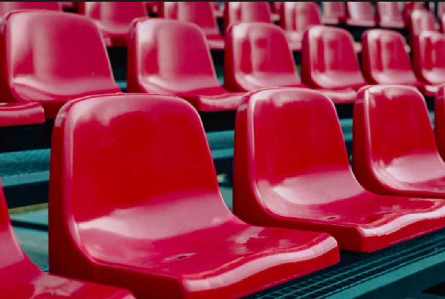 Hileras de asientos vacíos en un estadio durante un partido del Mundial 2026.