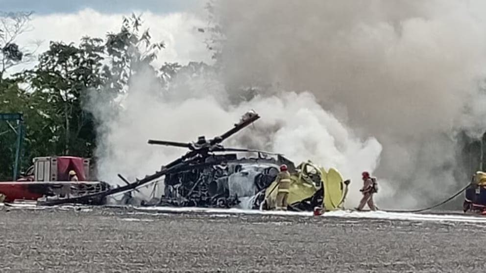 Tragedia en Cusco: helicóptero de Helisur se estrella en planta de gas Malvinas 11 Equipos de emergencia trabajan en el sitio del accidente aéreo en Megantoni.