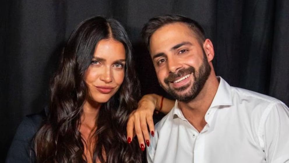 "Zaira Nara en la conducción de los Premios ÍDOLO Argentina 2025 junto a Grego Roselló en el Tattersall de San Isidro"