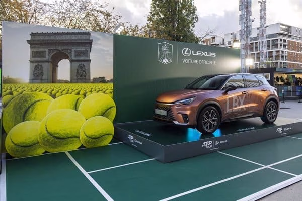 fotonoticia_20251031120313_600.jpg Esfuerzo, sostenibilidad y atención al detalle: claves de Lexus como partner oficial del ATP Masters 1000 de París