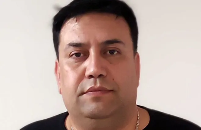 Frente Amplio actúa rápido y expulsa a edil salteño involucrado en asalto frustrado 1 Frente Amplio expulsa a edil salteño tras la decisión de expulsar al edil condenado, en el marco del caso que sacudió la política departamental.