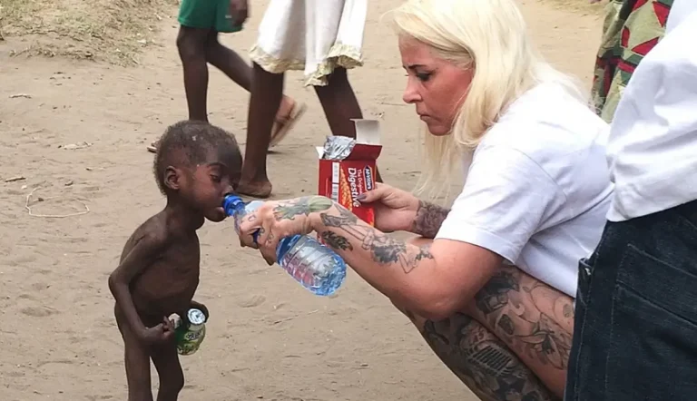 Hope de Nigeria se gradúa de la escuela: del abandono a un triunfo histórico