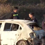Auto carbonizzata dell&#39;ex giudice Luis Delfino dopo il suo omicidio a Montevideo.