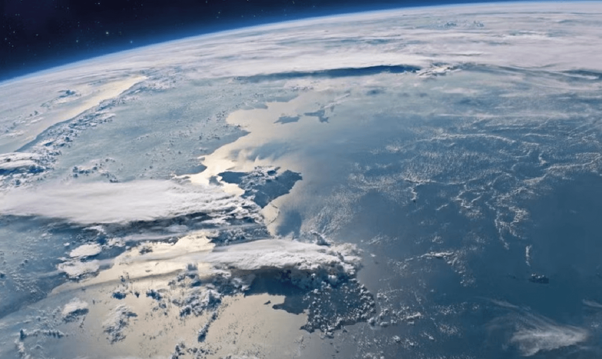 Space Live mostrando la Tierra en vivo desde la EEI en 4K