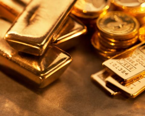 Precio del oro en récord: gráfico de la onza superando USD 4.200