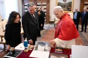 Yamandú Orsi Papa León XIV: reunión en el Vaticano y agenda internacional