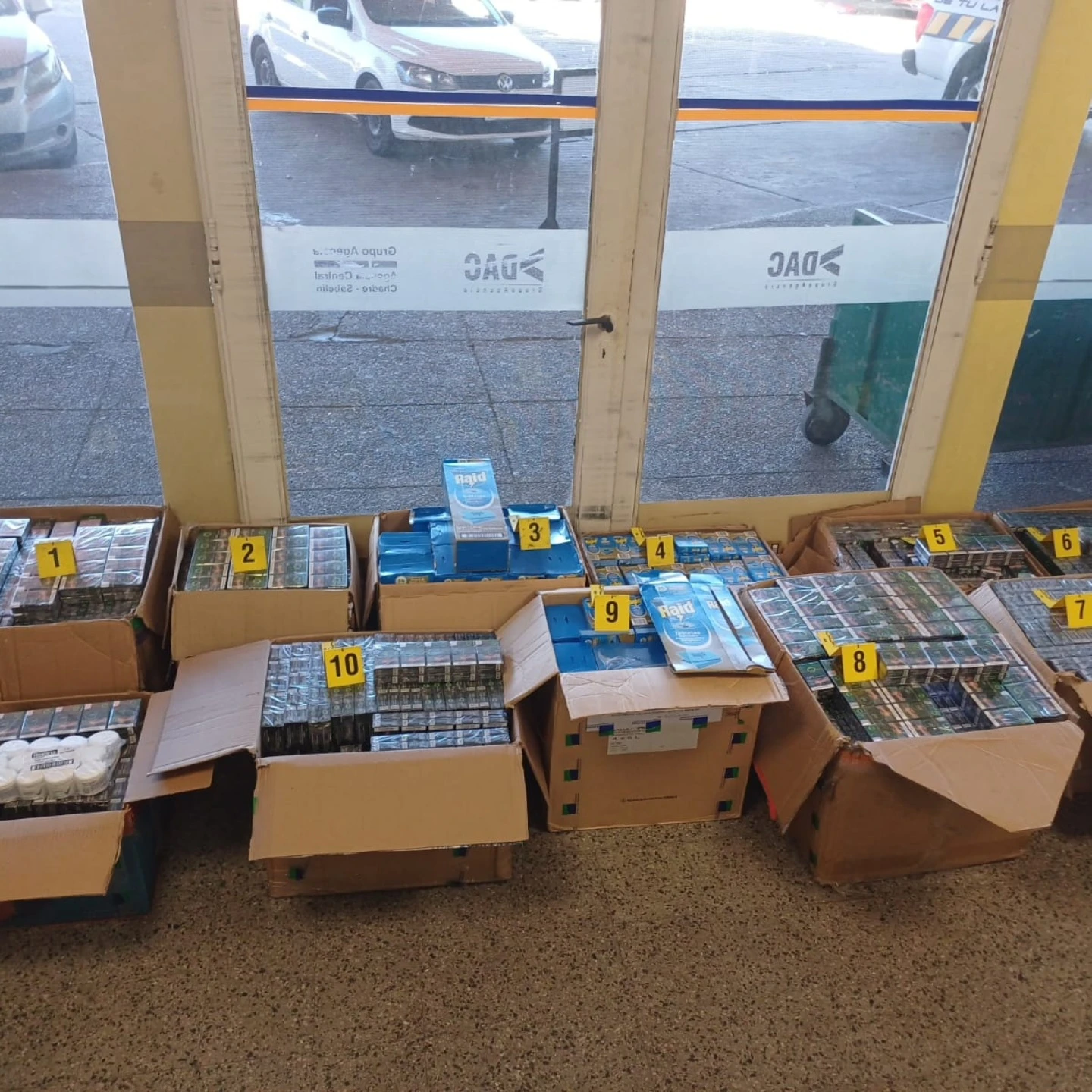 Aduanas incautó contrabando en Salto con cigarrillos y mercadería enviada por DAC