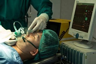 Justicia imputó a anestesista uruguaya por caso de paciente argentino con daño cerebral