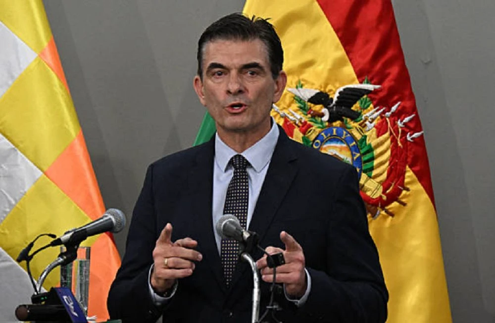 Rodrigo Paz anuncia comisión de la verdad para investigar corrupción en hidrocarburos