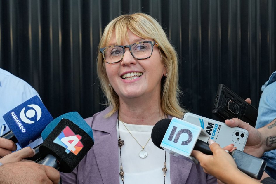 Interpelación a Cristina Lustemberg en el Parlamento por caso de Álvaro Danza en ASSE.