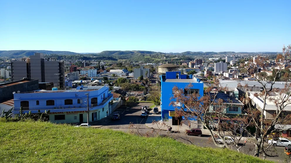 Actividad comercial en la frontera uruguayo-brasileña afectada por la diferencia de precios entre Uruguay y Brasil.