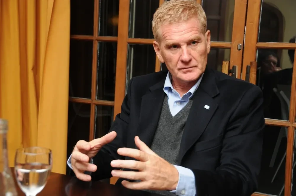 De Narváez durante una reunión empresarial vinculada a la venta de Ta-Ta en Uruguay.