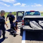 Detención de un hombre por trasladar cocaína y pasta base, reflejo de la acción del crimen organizado en Uruguay.