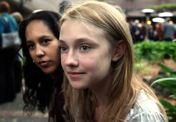 Bryan Bertino dirige a Dakota Fanning en la película de terror Vicious.