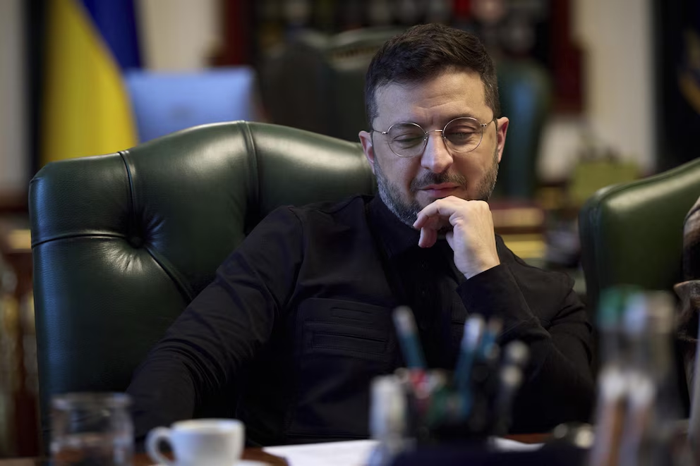 Asesores europeos revisan documentos del acuerdo propuesto para Ucrania en negociaciones de Ginebra