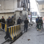 Explosión en Peshawar: ataque suicida contra sede de la Federal Constabulary.