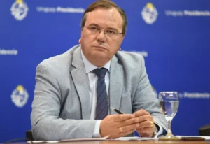 Falero manifestó su acuerdo con la suspensión del Proyecto Neptuno, aunque expresó objeciones respecto al emprendimiento de Casupá