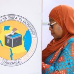 La presidenta de Tanzania defiende la actuación policial frente a las protestas en el país.