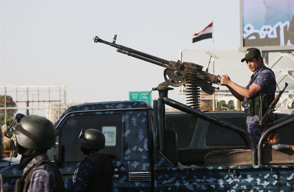 La Unión Europea exige la liberación de periodistas detenidos por hutíes en Yemen.