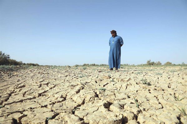 Irak y Turquía firman acuerdo hídrico fundamental para combatir la sequía histórica en Irak.