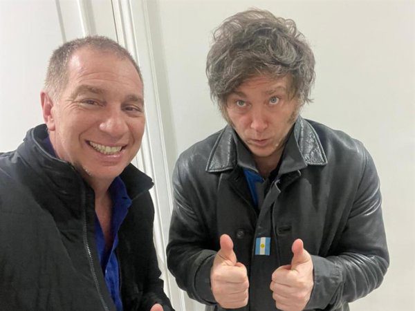 Milei elige a Diego Santilli como ministro de Interior, fortaleciendo La Libertad Avanza.