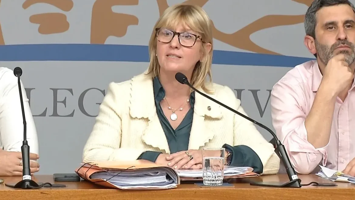 Crisis en salud bucal evidenciada por denuncias internas y recortes que afectan el programa infantil.