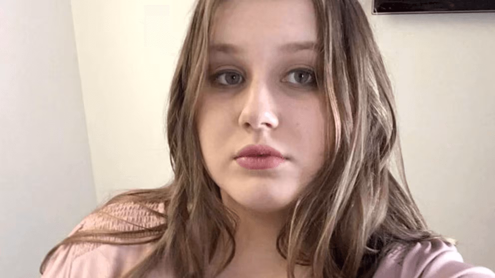 Julia Wandelt, la joven polaca que afirmaba ser Madeleine McCann, durante su detención en el Reino Unido por acoso a los padres de la niña desaparecida.