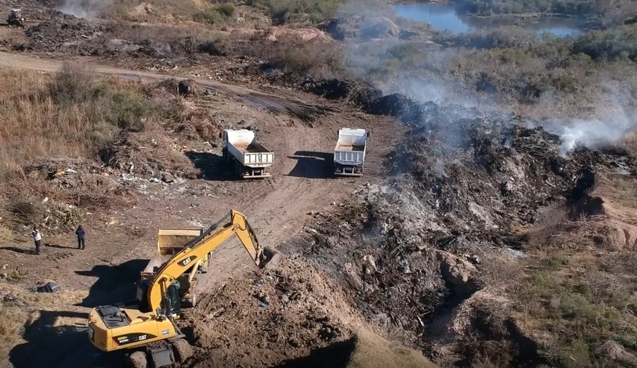 Una pierna humana fue hallada en el vertedero de Salto y es analizada por forenses.