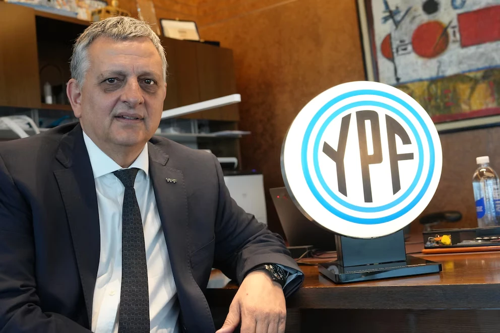 Presidente de YPF Horacio Marín anuncia un nuevo récord de producción en Vaca Muerta.