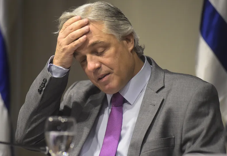 Bustillo y el escándalo del pasaporte a Marset